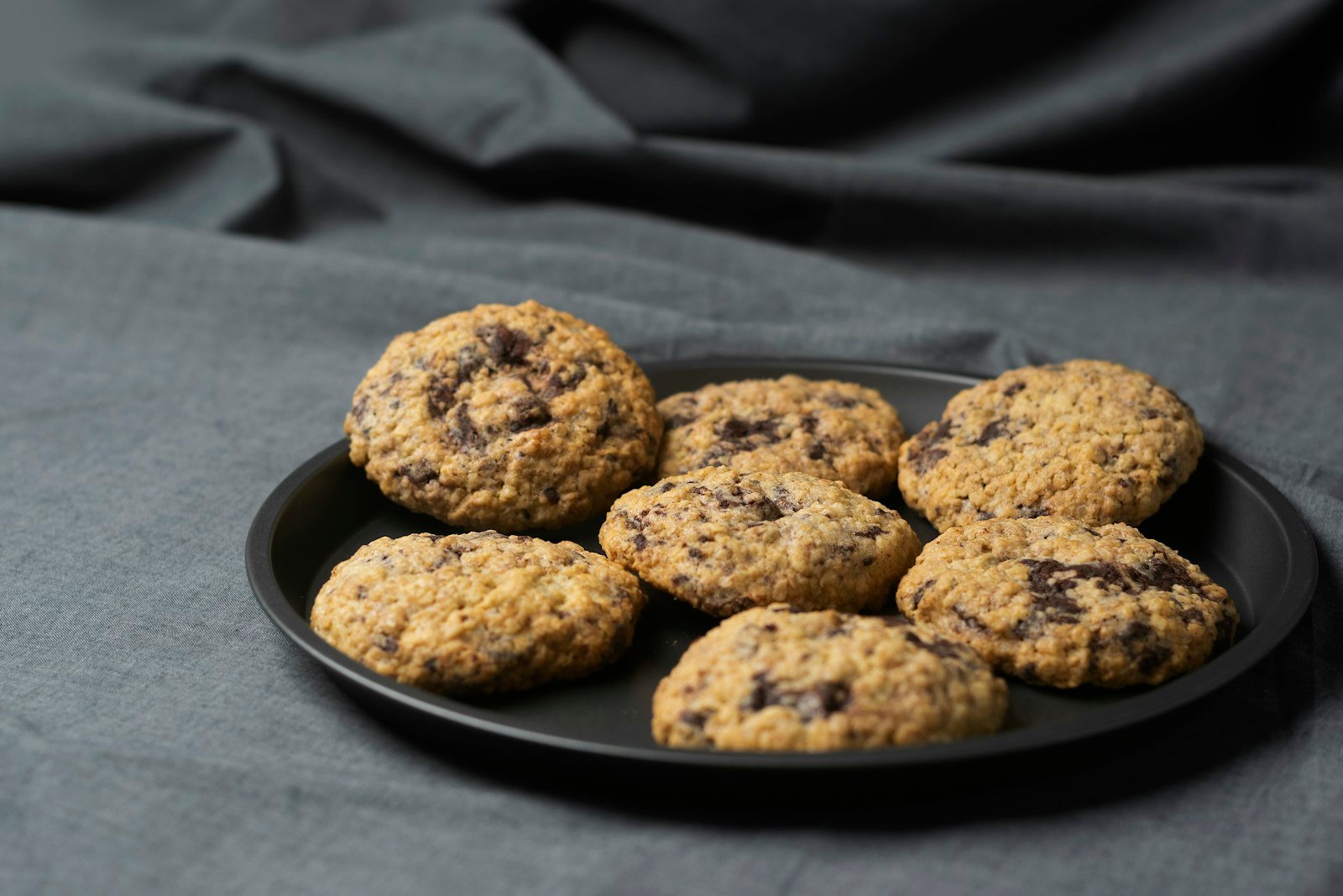 Biscuits à l'avoine sur une grille
